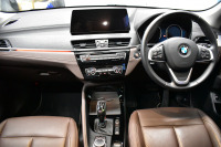 BMW X1 Xdrive18d Xﾗｲﾝ LCI後期 ﾌｪｲｽﾘﾌﾄ後ﾓﾃﾞﾙ 4WD ｾﾚｸﾄ&ｱﾄﾞﾊﾞﾝｽﾄﾞｱｸﾃｨﾌﾞｾｰﾌﾃｨ&ﾊｲﾗｲﾝ&ｺﾝﾌｫｰﾄP ﾊﾟﾉﾗﾏｻﾝR 追従ACC ﾋｰﾀｰ付電動ﾓｶﾚｻﾞｰ LEDﾍｯﾄﾞﾗｲﾄ 18AW 車線逸脱&歩行者警告 ﾀｯﾁﾊﾟﾈﾙHDDﾅﾋﾞBｶﾒﾗPｱｼｽﾄ 電動Rｹﾞｰﾄ ｽﾏｰﾄｷｰ 2年保証