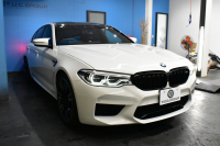 BMW Mシリーズ M5 V8ﾂｲﾝﾀｰﾎﾞ600馬力 MxDrive（4WD/2WD切替可）ｺﾝﾌｫｰﾄP  全席ﾋｰﾀｰ&前席ﾍﾞﾝﾁﾚｰｼｮﾝ&ﾏｯｻｰｼﾞ付ﾌﾞﾗｯｸﾚｻﾞｰ ｽﾃｱﾘﾝｸﾞﾋｰﾀｰ ｱﾝﾋﾞｴﾝﾄｴｱP  追従ACC LCW LEDﾍｯﾄﾞﾗｲﾄ HUD ﾀﾞｰｸｶｰﾎﾞﾝｱﾙﾐｲﾝﾃﾘｱ 液晶ﾒｰﾀｰ 3Dﾋﾞｭｰ 20AW 2年保証