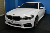 BMW 5シリーズ 523d Mｽﾎﾟｰﾂ ｲﾉﾍﾞｰｼｮﾝ&ﾊｲﾗｲﾝP 全席ﾋｰﾀｰ付黒革 LEDﾍｯﾄﾞﾗｲﾄ 追従ACC HUD ｼﾞｪｽﾁｬｰCﾀｯﾁﾊﾟﾈﾙ対応iﾄﾞﾗｲﾌﾞHDDﾅﾋﾞﾌﾙｾｸﾞ 全周囲ｶﾒﾗ3Dﾋﾞｭｰ 車線変更&逸脱警告 衝突軽減B 電動ﾄﾗﾝｸ 19AW 液晶ﾒｰﾀｰ ﾜｲﾔﾚｽ充電 2年保証