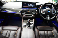 BMW 5シリーズ 523d Xﾄﾞﾗｲﾌﾞ ﾂｰﾘﾝｸﾞ Mｽﾎﾟｰﾂ LCI後期 ｴｸｽｸﾙｰｼﾌﾞﾅｯﾊﾟﾚｻﾞｰP 全席ﾋｰﾀｰ付ｴｸｽｸﾙｰｼﾌﾞﾅｯﾊﾟﾓｶﾚｻﾞｰ 新ﾃﾞｻﾞｲﾝLEDﾍｯﾄﾞﾗｲﾄ ACC HUD 19AW 可変ｻｽﾍﾟﾝｼｮﾝ ﾗｲﾌﾞｺｸﾋﾟｯﾄ ﾀｯﾁﾊﾟﾈﾙﾅﾋﾞTV3Dﾋﾞｭｰ 電動Rｹﾞｰﾄ ｽﾏｰﾄｷｰ 2年保証