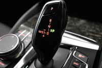 BMW 5シリーズ 523dﾂｰﾘﾝｸﾞ Mｽﾎﾟｰﾂ ｲﾉﾍﾞｰｼｮﾝ&ﾊｲﾗｲﾝP 全席ﾋｰﾀｰ付黒革 LEDﾍｯﾄﾞﾗｲﾄ 追従ACC HUD 車線変更&逸脱警告 衝突軽減B ｼﾞｪｽﾁｬｰCﾀｯﾁﾊﾟﾈﾙ対応iﾄﾞﾗｲﾌﾞHDDﾅﾋﾞ ﾌﾙｾｸﾞ 全周囲ｶﾒﾗ3Dﾋﾞｭｰ  電動Rｹﾞｰﾄ 19AW 液晶ﾒｰﾀｰ ﾜｲﾔﾚｽ充電 2年保証