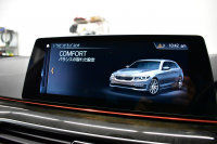 BMW 5シリーズ 523dﾂｰﾘﾝｸﾞ Mｽﾎﾟｰﾂ ｲﾉﾍﾞｰｼｮﾝ&ﾊｲﾗｲﾝP 全席ﾋｰﾀｰ付黒革 LEDﾍｯﾄﾞﾗｲﾄ 追従ACC HUD 車線変更&逸脱警告 衝突軽減B ｼﾞｪｽﾁｬｰCﾀｯﾁﾊﾟﾈﾙ対応iﾄﾞﾗｲﾌﾞHDDﾅﾋﾞ ﾌﾙｾｸﾞ 全周囲ｶﾒﾗ3Dﾋﾞｭｰ  電動Rｹﾞｰﾄ 19AW 液晶ﾒｰﾀｰ ﾜｲﾔﾚｽ充電 2年保証