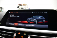 BMW 3シリーズ M340i Xﾄﾞﾗｲﾌﾞ ｲﾉﾍﾞｰｼｮﾝP ﾋｰﾀｰ付黒革 全周囲ｶﾒﾗ ACC HUD ﾚｰｻﾞｰLEDﾗｲﾄ 可変Mｻｽ 19AW Mｽﾎﾟｰﾂﾌﾞﾚｰｷ&ﾃﾞﾌ ｼﾞｪｽﾁｬｰC付ﾀｯﾁﾊﾟﾈﾙﾅﾋﾋﾞ ﾊｰﾏﾝｶｰﾄﾞﾝ 側面衝突&車線変更&逸脱警告 2年保証