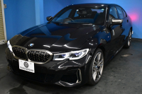 BMW 3シリーズ M340i Xﾄﾞﾗｲﾌﾞ ｲﾉﾍﾞｰｼｮﾝP ﾋｰﾀｰ付黒革 全周囲ｶﾒﾗ ACC HUD ﾚｰｻﾞｰLEDﾗｲﾄ 可変Mｻｽ 19AW Mｽﾎﾟｰﾂﾌﾞﾚｰｷ&ﾃﾞﾌ ｼﾞｪｽﾁｬｰC付ﾀｯﾁﾊﾟﾈﾙﾅﾋﾋﾞ ﾊｰﾏﾝｶｰﾄﾞﾝ 側面衝突&車線変更&逸脱警告 2年保証