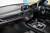 BMW 7シリーズ 740i Mｽﾎﾟｰﾂ ﾘｱｺﾝﾌｫｰﾄP ﾘｱｴﾝﾀｰﾃｲﾒﾝﾄP ｻﾝﾙｰﾌ BMWﾚｰｻﾞｰLED 前席ﾏｯｻｰｼﾞ 全席ﾋｰﾀｰ&ﾍﾞﾝﾁﾚｰｼｮﾝ付黒革 ACC HUD ﾊｰﾏﾝｶｰﾄﾞﾝ ｼﾞｪｽﾁｬｰｺﾝﾄﾛｰﾙ ﾀｯﾁﾊﾟﾈﾙﾅﾋﾞ3Dﾋﾞｭｰ LCW 液晶ﾒｰﾀｰ 20AW ﾃﾞｨｽﾌﾟﾚｲｷｰ ﾘﾓｰﾄP 2年保証