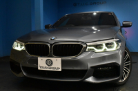 BMW 5シリーズ 540i xDrive Mｽﾎﾟｰﾂ 型式変更後ﾓﾃﾞﾙ(JS30) ﾗｲﾌﾞｺｯｸﾋﾟｯﾄ ｺﾝﾌｫｰﾄP Fﾏｯｻｰｼﾞ&ﾍﾞﾝﾁﾚｰｼｮﾝ 全席ﾋｰﾀｰ付黒革 ｿﾌﾄｸﾛｰｽﾞﾄﾞｱ ACC HUD LEDﾍｯﾄﾞﾗｲﾄ 全周囲ｶﾒﾗ Pｱｼｽﾄ ﾌﾙｾｸﾞ 車線変更&逸脱&歩行者警告 衝突軽減B Mｽﾎﾟｰﾂﾌﾞﾚｰｷ 19AW 可変ｻｽ  2年保証