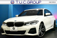 BMW 3シリーズ 320d Xﾄﾞﾗｲﾌﾞ Mｽﾎﾟｰﾂ 4WD ﾃﾞﾋﾞｭｰ&ｺﾝﾌｫｰﾄP ｻﾝﾙｰﾌ 全周囲ｶﾒﾗ ﾋｰﾀｰ付黒革電動ｽﾎﾟｰﾂｼｰﾄ 19AW 電動ﾄﾗﾝｸ ﾜｲﾔﾚｽ充電 追従ACC LEDﾍｯﾄﾞﾗｲﾄ ﾗｲﾌﾞｺｯｸﾋﾟｯﾄ ｱｯﾌﾟﾙｶｰﾌﾟﾚｲ  側面衝突&車線変更&逸脱&歩行者警告 液晶ﾒｰﾀｰ 後退ｱｼｽﾄ 2年保証