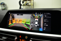 BMW 3シリーズ 320d Xﾄﾞﾗｲﾌﾞ Mｽﾎﾟｰﾂ 4WD ﾃﾞﾋﾞｭｰ&ｺﾝﾌｫｰﾄP ｻﾝﾙｰﾌ 全周囲ｶﾒﾗ ﾋｰﾀｰ付黒革電動ｽﾎﾟｰﾂｼｰﾄ 19AW 電動ﾄﾗﾝｸ ﾜｲﾔﾚｽ充電 追従ACC LEDﾍｯﾄﾞﾗｲﾄ ﾗｲﾌﾞｺｯｸﾋﾟｯﾄ ｱｯﾌﾟﾙｶｰﾌﾟﾚｲ  側面衝突&車線変更&逸脱&歩行者警告 液晶ﾒｰﾀｰ 後退ｱｼｽﾄ 2年保証