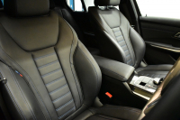 BMW 3シリーズ 320d Xﾄﾞﾗｲﾌﾞ Mｽﾎﾟｰﾂ 4WD ﾃﾞﾋﾞｭｰ&ｺﾝﾌｫｰﾄP ｻﾝﾙｰﾌ 全周囲ｶﾒﾗ ﾋｰﾀｰ付黒革電動ｽﾎﾟｰﾂｼｰﾄ 19AW 電動ﾄﾗﾝｸ ﾜｲﾔﾚｽ充電 追従ACC LEDﾍｯﾄﾞﾗｲﾄ ﾗｲﾌﾞｺｯｸﾋﾟｯﾄ ｱｯﾌﾟﾙｶｰﾌﾟﾚｲ  側面衝突&車線変更&逸脱&歩行者警告 液晶ﾒｰﾀｰ 後退ｱｼｽﾄ 2年保証