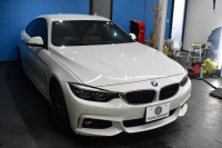 BMW 4シリーズ 440i ｸﾞﾗﾝｸｰﾍﾟ Mｽﾎﾟｰﾂ LCI後期最終ﾓﾃﾞﾙ  ﾌｧｽﾄﾄﾗｯｸP 可変Mｻｽ ACC HUD ﾍｷｻｺﾞﾅﾙLEDﾍｯﾄﾞﾗｲﾄ&ﾃｰﾙ ﾋｰﾀｰ付ｺﾆｬｯｸ革 液晶ﾒｰﾀｰ harman/kardon ﾀｯﾁﾊﾟﾈﾙ式iﾄﾞﾗｲﾌﾞﾅﾋﾞBｶﾒ ﾌﾙｾｸﾞ車線変更警告 電動Rｹﾞｰﾄ 19AW ｳｯﾄﾞｲﾝﾃﾘｱ 2年保証