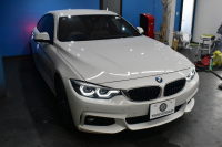BMW 4シリーズ 440i ｸﾞﾗﾝｸｰﾍﾟ Mｽﾎﾟｰﾂ LCI後期最終ﾓﾃﾞﾙ  ﾌｧｽﾄﾄﾗｯｸP 可変Mｻｽ ACC HUD ﾍｷｻｺﾞﾅﾙLEDﾍｯﾄﾞﾗｲﾄ&ﾃｰﾙ ﾋｰﾀｰ付ｺﾆｬｯｸ革 液晶ﾒｰﾀｰ harman/kardon ﾀｯﾁﾊﾟﾈﾙ式iﾄﾞﾗｲﾌﾞﾅﾋﾞBｶﾒ ﾌﾙｾｸﾞ車線変更警告 電動Rｹﾞｰﾄ 19AW ｳｯﾄﾞｲﾝﾃﾘｱ 2年保証