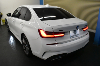 BMW 3シリーズ M340i Xﾄﾞﾗｲﾌﾞ 1ｵｰﾅｰ ｲﾉﾍﾞｰｼｮﾝP ﾋｰﾀｰ付黒革 全周囲ｶﾒﾗ ACC HUD ﾚｰｻﾞｰLEDﾗｲﾄ 可変Mｻｽ 19AW Mｽﾎﾟｰﾂﾌﾞﾚｰｷ&ﾃﾞﾌ ｼﾞｪｽﾁｬｰC付ﾀｯﾁﾊﾟﾈﾙﾅﾋﾞ ﾊｰﾏﾝｶｰﾄﾞﾝ 側面衝突&車線変更&逸脱警告 2年保証