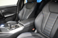 BMW 3シリーズ M340i Xﾄﾞﾗｲﾌﾞ 1ｵｰﾅｰ ｲﾉﾍﾞｰｼｮﾝP ﾋｰﾀｰ付黒革 全周囲ｶﾒﾗ ACC HUD ﾚｰｻﾞｰLEDﾗｲﾄ 可変Mｻｽ 19AW Mｽﾎﾟｰﾂﾌﾞﾚｰｷ&ﾃﾞﾌ ｼﾞｪｽﾁｬｰC付ﾀｯﾁﾊﾟﾈﾙﾅﾋﾞ ﾊｰﾏﾝｶｰﾄﾞﾝ 側面衝突&車線変更&逸脱警告 2年保証