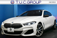 BMW 8シリーズ 840i ｸﾞﾗﾝｸｰﾍﾟ Mｽﾎﾟｰﾂ ﾊﾟﾉﾗﾏｶﾞﾗｽｻﾝﾙｰﾌ ﾚｰｻﾞｰLED ACC HUD  全席ﾋｰﾀｰ付茶＆黒革 前席ﾍﾞﾝﾁﾚｰｼｮﾝ ﾊｰﾏﾝｶｰﾄﾞﾝ ｲﾝﾃﾘｾｰﾌ ﾗｲﾌﾞｺｯｸﾋﾟｯﾄ ｼﾞｪｽﾁｬｰC対応ﾀｯﾁﾊﾟﾈﾙﾅﾋﾞ3Dﾋﾞｭｰ 2年保証