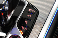 BMW 8シリーズ 840i ｸﾞﾗﾝｸｰﾍﾟ Mｽﾎﾟｰﾂ ﾊﾟﾉﾗﾏｶﾞﾗｽｻﾝﾙｰﾌ ﾚｰｻﾞｰLED ACC HUD  全席ﾋｰﾀｰ付茶＆黒革 前席ﾍﾞﾝﾁﾚｰｼｮﾝ ﾊｰﾏﾝｶｰﾄﾞﾝ ｲﾝﾃﾘｾｰﾌ ﾗｲﾌﾞｺｯｸﾋﾟｯﾄ ｼﾞｪｽﾁｬｰC対応ﾀｯﾁﾊﾟﾈﾙﾅﾋﾞ3Dﾋﾞｭｰ 2年保証