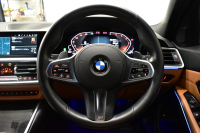 BMW 3シリーズ 320d Xﾄﾞﾗｲﾌﾞ ﾂｰﾘﾝｸﾞ Mｽﾎﾟｰﾂ 4WD ﾊｲﾗｲﾝ＆ｺﾝﾌｫｰﾄP ﾌﾙｾｸﾞTV 19AW Pｱｼｽﾄﾌﾟﾗｽ 3Dﾋﾞｭｰ全周囲ｶﾒﾗ ﾋｰﾀｰ付ｺﾆｬｯｸ革 BMWﾗｲﾌﾞｺｯｸﾋﾟｯﾄ ｱｯﾌﾟﾙｶｰﾌﾟﾚｲ  ACC LEDﾍｯﾄﾞﾗｲﾄ 車線変更&逸脱&歩行者警告 2年保証