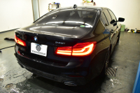 BMW 5シリーズ 540i Xﾄﾞﾗｲﾌﾞ Mｽﾎﾟｰﾂ 4WD ｺﾝﾌｫｰﾄ&ﾊｲﾗｲﾝP 前席ﾏｯｻｰｼﾞ＆ﾍﾞﾝﾁﾚｰｼｮﾝ 全席ﾋｰﾀｰ付黒革 可変ｻｽ Mｽﾎﾟｰﾂﾌﾞﾚｰｷ LEDﾍｯﾄﾞﾗｲﾄ 液晶ﾒｰﾀｰ ACC HUD LCW ｿﾌﾄｸﾛｰｽﾞﾄﾞｱ  ﾀｯﾁﾊﾟﾈﾙﾅﾋﾞ全周囲ｶﾒﾗ 3Dﾋﾞｭｰ ﾌﾙｾｸﾞ 電動ﾄﾗﾝｸ 2年保証