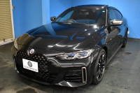 BMW 4シリーズ M440i xDriveｸﾞﾗﾝｸｰﾍﾟ 1ｵｰﾅｰ ｻﾝﾙｰﾌ 全周囲ｶﾒﾗ ﾋｰﾀｰ付黒革 19AW ﾚｰｻﾞｰLEDﾍｯﾄﾞﾗｲﾄ HUD Mｽﾎﾟｰﾂﾃﾞﾌ ﾚｯﾄﾞﾌﾞﾚｰｷｷｬﾘﾊﾟｰ 可変Mｻｽ ﾗｲﾌﾞｺｯｸﾋﾟｯﾄ Pｱｼｽﾄ LCW Apple Car Play ﾌﾙｾｸﾞ harman/kardon 電動Rｹﾞｰﾄ 2年保証