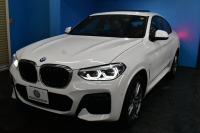 BMW X4 Xﾄﾞﾗｲﾌﾞ30i Mｽﾎﾟｰﾂ 全席ﾋｰﾀｰ付ｺﾆｬｯｸﾚｻﾞｰ ﾊﾟﾉﾗﾏｻﾝﾙｰﾌ BMWﾗｲﾌﾞｺｯｸﾋﾟｯﾄ ﾀｯﾁﾊﾟﾈﾙﾅﾋﾞApple Car Play 360度ｶﾒﾗ3DﾋﾞｭｰTV ﾜｲﾔﾚｽ充電 LEDﾍｯﾄﾞﾗｲﾄ&ﾃｰﾙ ACC HUD LCW 電動Rｹﾞｰﾄ 19AW ｳｯﾄﾞｲﾝﾃﾘｱﾄﾘﾑ  2年保証