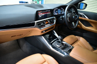BMW 4シリーズ M440i xDriveｶﾌﾞﾘｵﾚ ｺﾝﾌｫｰﾄP ﾋｰﾀｰ付ｺﾆｬｯｸﾚｻﾞｰ  4WD ｵﾌﾟｼｮﾝ19AW 全周囲ｶﾒﾗ ｴｱｶﾗｰ ﾚｰｻﾞｰLEDﾍｯﾄﾞﾗｲﾄ HUD Mｽﾎﾟｰﾂﾃﾞﾌ&ﾌﾞﾚｰｷ 可変Mｻｽ ﾗｲﾌﾞｺｯｸﾋﾟｯﾄﾀｯﾁﾊﾟﾈﾙﾅﾋﾞ LCW Apple Car Play ﾌﾙｾｸﾞ harman/kardon 2年保証
