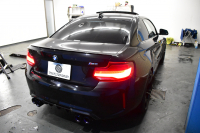 BMW Mシリーズ M2ｸｰﾍﾟMDCT ｻﾝﾙｰﾌ harman/kardon ﾋｰﾀｰ付黒革 Mperformanceｶｰﾎﾞﾝﾘｱﾃﾞｨﾌｭｰｻﾞｰ LEDﾘﾝｸﾞｷｾﾉﾝﾍｯﾄﾞﾗｲﾄ ﾀｯﾁﾊﾟｯﾄﾞHDDﾅﾋﾞ 19AW 車線逸脱&歩行者警告 衝突軽減ﾌﾞﾚｰｷ ｶｰﾎﾞﾝｲﾝﾃﾘｱ Bｶﾒﾗ iｽﾄｯﾌﾟ ｽﾏｰﾄｷｰ 2年保証