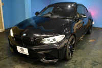 BMW Mシリーズ M2ｸｰﾍﾟMDCT ｻﾝﾙｰﾌ harman/kardon ﾋｰﾀｰ付黒革 Mperformanceｶｰﾎﾞﾝﾘｱﾃﾞｨﾌｭｰｻﾞｰ LEDﾘﾝｸﾞｷｾﾉﾝﾍｯﾄﾞﾗｲﾄ ﾀｯﾁﾊﾟｯﾄﾞHDDﾅﾋﾞ 19AW 車線逸脱&歩行者警告 衝突軽減ﾌﾞﾚｰｷ ｶｰﾎﾞﾝｲﾝﾃﾘｱ Bｶﾒﾗ iｽﾄｯﾌﾟ ｽﾏｰﾄｷｰ 2年保証