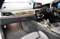 BMW 5シリーズ 523dﾂｰﾘﾝｸﾞ Mｽﾎﾟｰﾂ ﾊｲﾗｲﾝP 全席ﾋｰﾀｰ付黒革 LEDﾍｯﾄﾞﾗｲﾄ 追従ACC HUD 車線変更&逸脱警告 衝突軽減B  ｳｯﾄﾞｲﾝﾃﾘｱ ﾀｯﾁﾊﾟﾈﾙ対応iﾄﾞﾗｲﾌﾞHDDﾅﾋﾞ ﾌﾙｾｸﾞ 全周囲ｶﾒﾗ3Dﾋﾞｭｰ  電動Rｹﾞｰﾄ 19AW 液晶ﾒｰﾀｰ  2年保証