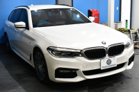 BMW 5シリーズ 523dﾂｰﾘﾝｸﾞ Mｽﾎﾟｰﾂ ﾊｲﾗｲﾝP 全席ﾋｰﾀｰ付黒革 LEDﾍｯﾄﾞﾗｲﾄ 追従ACC HUD 車線変更&逸脱警告 衝突軽減B  ｳｯﾄﾞｲﾝﾃﾘｱ ﾀｯﾁﾊﾟﾈﾙ対応iﾄﾞﾗｲﾌﾞHDDﾅﾋﾞ ﾌﾙｾｸﾞ 全周囲ｶﾒﾗ3Dﾋﾞｭｰ  電動Rｹﾞｰﾄ 19AW 液晶ﾒｰﾀｰ  2年保証