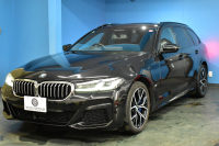 BMW 5シリーズ 530i ﾂｰﾘﾝｸﾞ Mｽﾎﾟｰﾂ LCI後期 ｾﾚｸﾄP  ﾊﾟﾉﾗﾏｻﾝﾙｰﾌ 全席ﾋ-ﾀ-付ﾌﾞﾗｯｸﾚｻﾞｰ  ﾊｰﾏﾝｶｰﾄﾞﾝ 新ﾃﾞｻﾞｲﾝLEDﾍｯﾄﾞﾗｲﾄ ACC HUD LCW 可変ｻｽﾍﾟﾝｼｮﾝ 19AW Mｽﾎﾟｰﾂﾌﾞﾚｰｷ ﾗｲﾌﾞｺｸﾋﾟｯﾄ ﾌﾙｾｸﾞ全周囲ｶﾒﾗ 電動Rｹﾞｰﾄ ｽﾏｰﾄｷｰ 2年保証