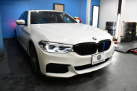 BMW 5シリーズ 530e Mｽﾎﾟｰﾂ iﾊﾟﾌｫｰﾏﾝｽ PHEV ｻﾝﾙｰﾌ ｲﾉﾍﾞｰｼｮﾝ&ﾊｲﾗｲﾝP 全面液晶ﾒｰﾀｰ 全席ﾋｰﾀｰ付黒革 ﾊｰﾏﾝｶｰﾄﾞﾝ 4ｿﾞｰﾝｴｱｺﾝ LEDﾍｯﾄﾞﾗｲﾄ ACC HUD LCW ﾀｯﾁﾊﾟﾈﾙﾅﾋﾞ全周囲ｶﾒﾗ ﾌﾙｾｸﾞﾜｲﾔﾚｽ充電 電動ﾄﾗﾝｸ Mｽﾎﾟｰﾂﾌﾞﾚｰｷ  2年保証