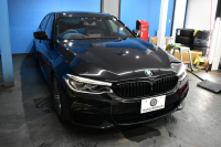 BMW 5シリーズ 530i Mｽﾎﾟｰﾂ 型式変更後ﾓﾃﾞﾙ「JR20」 高出力ﾓﾃﾞﾙ ﾊｲﾗｲﾝP 全席ﾋｰﾀｰ付黒革 HUD LEDﾍｯﾄﾞﾗｲﾄ 追従ACC Mｽﾎﾟｰﾂﾌﾞﾚｰｷ 19AW 全面液晶ﾒｰﾀｰ 車線変更警告 ﾀｯﾁﾊﾟﾈﾙ対応iﾄﾞﾗｲﾌﾞHDDﾅﾋﾞ全周囲ｶﾒﾗ 3Dﾋﾞｭｰ ﾌﾙｾｸﾞ Pｱｼｽﾄﾌﾟﾗｽ 電動ﾄﾗﾝｸ 2年保証