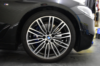 BMW 5シリーズ 530i Mｽﾎﾟｰﾂ 型式変更後ﾓﾃﾞﾙ「JR20」 高出力ﾓﾃﾞﾙ ﾊｲﾗｲﾝP 全席ﾋｰﾀｰ付黒革 HUD LEDﾍｯﾄﾞﾗｲﾄ 追従ACC Mｽﾎﾟｰﾂﾌﾞﾚｰｷ 19AW 全面液晶ﾒｰﾀｰ 車線変更警告 ﾀｯﾁﾊﾟﾈﾙ対応iﾄﾞﾗｲﾌﾞHDDﾅﾋﾞ全周囲ｶﾒﾗ 3Dﾋﾞｭｰ ﾌﾙｾｸﾞ Pｱｼｽﾄﾌﾟﾗｽ 電動ﾄﾗﾝｸ 2年保証