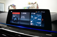 BMW 5シリーズ 530e Mｽﾎﾟｰﾂ iﾊﾟﾌｫｰﾏﾝｽ PHEV ﾊｲﾗｲﾝP 全席ﾋｰﾀｰ付黒革 HUD ｼﾞｪｽﾁｬｰｺﾝﾄﾛｰﾙ付ﾀｯﾁﾊﾟﾈﾙﾅﾋﾞ全周囲ｶﾒﾗ ﾌﾙｾｸﾞTV LEDﾍｯﾄﾞﾗｲﾄ 液晶ﾒｰﾀｰ ACC LCW ﾊﾟｰｷﾝｸﾞｱｼｽﾄ 電動ﾄﾗﾝｸ Mｽﾎﾟｰﾂﾌﾞﾚｰｷ  2年保証