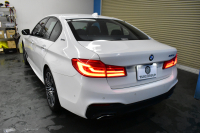 BMW 5シリーズ 530e Mｽﾎﾟｰﾂ iﾊﾟﾌｫｰﾏﾝｽ PHEV ﾊｲﾗｲﾝP 全席ﾋｰﾀｰ付黒革 HUD ｼﾞｪｽﾁｬｰｺﾝﾄﾛｰﾙ付ﾀｯﾁﾊﾟﾈﾙﾅﾋﾞ全周囲ｶﾒﾗ ﾌﾙｾｸﾞTV LEDﾍｯﾄﾞﾗｲﾄ 液晶ﾒｰﾀｰ ACC LCW ﾊﾟｰｷﾝｸﾞｱｼｽﾄ 電動ﾄﾗﾝｸ Mｽﾎﾟｰﾂﾌﾞﾚｰｷ  2年保証