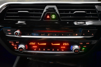 BMW 5シリーズ 530e Mｽﾎﾟｰﾂ iﾊﾟﾌｫｰﾏﾝｽ PHEV ﾊｲﾗｲﾝP 全席ﾋｰﾀｰ付黒革 HUD ｼﾞｪｽﾁｬｰｺﾝﾄﾛｰﾙ付ﾀｯﾁﾊﾟﾈﾙﾅﾋﾞ全周囲ｶﾒﾗ ﾌﾙｾｸﾞTV LEDﾍｯﾄﾞﾗｲﾄ 液晶ﾒｰﾀｰ ACC LCW ﾊﾟｰｷﾝｸﾞｱｼｽﾄ 電動ﾄﾗﾝｸ Mｽﾎﾟｰﾂﾌﾞﾚｰｷ  2年保証