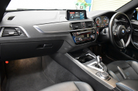 BMW Mシリーズ M2 ｺﾝﾍﾟﾃｨｼｮﾝ MDCT 7速DCT LCI後期  ｻﾝﾙｰﾌ ﾊｰﾏﾝｶｰﾄﾞﾝ 専用410馬力ｴﾝｼﾞﾝ LEDﾍｯﾄﾞﾗｲﾄ&ﾃｰﾙ ﾋｰﾀｰ付黒革 ﾀｯﾁﾊﾟﾈﾙHDDﾅﾋﾞBｶﾒﾗ 19AW 衝突軽減ﾌﾞﾚｰｷ 車線逸脱＆歩行者警告  Mｼｰﾄﾍﾞﾙﾄ 2年保証