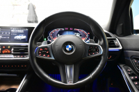 BMW 3シリーズ 320i Mｽﾎﾟｰﾂ ﾃﾞﾋﾞｭｰ&ｺﾝﾌｫｰﾄP ﾋｰﾀｰ付黒革 19AW ﾗｲﾌﾞｺｯｸﾋﾟｯﾄﾀｯﾁﾊﾟﾈﾙﾅﾋﾞ ｱｯﾌﾟﾙｶｰﾌﾟﾚｲ 追従ACC LEDﾍｯﾄﾞﾗｲﾄ 電動ﾄﾗﾝｸ 側面衝突&車線変更&逸脱警告 液晶ﾒｰﾀｰ Pｱｼｽﾄ ｳｯﾄﾞｲﾝﾃﾘｱ HiFiｽﾋﾟｰｶｰ 2年保証