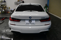 BMW 3シリーズ 320i Mｽﾎﾟｰﾂ ﾃﾞﾋﾞｭｰ&ｺﾝﾌｫｰﾄP ﾋｰﾀｰ付黒革 19AW ﾗｲﾌﾞｺｯｸﾋﾟｯﾄﾀｯﾁﾊﾟﾈﾙﾅﾋﾞ ｱｯﾌﾟﾙｶｰﾌﾟﾚｲ 追従ACC LEDﾍｯﾄﾞﾗｲﾄ 電動ﾄﾗﾝｸ 側面衝突&車線変更&逸脱警告 液晶ﾒｰﾀｰ Pｱｼｽﾄ ｳｯﾄﾞｲﾝﾃﾘｱ HiFiｽﾋﾟｰｶｰ 2年保証