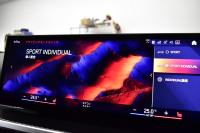 BMW 2シリーズ 220i Mｽﾎﾟｰﾂ ﾊｲﾗｲﾝP ｶｰﾌﾞﾄﾞﾃﾞｨｽﾌﾟﾚｲ ﾋｰﾀｰ付電動黒革  ﾊｰﾏﾝｶｰﾄﾞﾝｻｳﾝﾄﾞｼｽﾃﾑ  追従ACC ｱﾀﾞﾌﾟﾃｨﾌﾞLEDﾍｯﾄﾞﾗｲﾄ ｻﾝﾌﾟﾛﾃｸｼｮﾝｶﾞﾗｽ BMWﾗｲﾌﾞｺｯｸﾋﾟｯﾄ ﾅﾋﾞBｶﾒﾗ 18AW ﾜｲﾔﾚｽ充電ﾄﾚｲ ｱｯﾌﾟﾙｶｰﾌﾟﾚｲ 2年保証