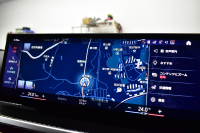 BMW 2シリーズ 220i Mｽﾎﾟｰﾂ ﾊｲﾗｲﾝP ｶｰﾌﾞﾄﾞﾃﾞｨｽﾌﾟﾚｲ ﾋｰﾀｰ付電動黒革  ﾊｰﾏﾝｶｰﾄﾞﾝｻｳﾝﾄﾞｼｽﾃﾑ  追従ACC ｱﾀﾞﾌﾟﾃｨﾌﾞLEDﾍｯﾄﾞﾗｲﾄ ｻﾝﾌﾟﾛﾃｸｼｮﾝｶﾞﾗｽ BMWﾗｲﾌﾞｺｯｸﾋﾟｯﾄ ﾅﾋﾞBｶﾒﾗ 18AW ﾜｲﾔﾚｽ充電ﾄﾚｲ ｱｯﾌﾟﾙｶｰﾌﾟﾚｲ 2年保証