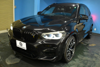 BMW Mシリーズ X3M ｺﾝﾍﾟﾃｨｼｮﾝ 4WD 510馬力 ﾊﾟﾉﾗﾏｻﾝﾙｰﾌ 全席ﾋｰﾀｰ Fﾍﾞﾝﾁﾚｰｼｮﾝ付ﾌﾞﾗｯｸﾒﾘﾉﾚｻﾞｰMｽﾎﾟｰﾂｼｰﾄ 21AW Mｽﾎﾟｰﾂｴｸﾞｿﾞｰｽﾄ ﾊｰﾏﾝｶｰﾄﾞﾝ 追従ACC HUD ｼﾞｪｽﾁｬｰC LEDﾍｯﾄﾞﾗｲﾄ ｵｰﾄﾊｲﾋﾞｰﾑ H&Rﾀﾞｳﾝｻｽ 2年保証