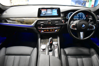 BMW 5シリーズ 540i Xﾄﾞﾗｲﾌﾞ Mｽﾎﾟｰﾂ 4WD ｺﾝﾌｫｰﾄ&ﾊｲﾗｲﾝP ｻﾝﾙｰﾌ 前席ｺﾝﾌｫｰﾄｼｰﾄ 前席ﾏｯｻｰｼﾞ&ﾍﾞﾝﾁﾚｰﾀｰ 全席ﾋｰﾀｰ付黒革 可変ｻｽ Mｽﾎﾟｰﾂﾌﾞﾚｰｷ LEDﾍｯﾄﾞﾗｲﾄ 液晶ﾒｰﾀｰ ACC HUD LCW  ﾀｯﾁﾊﾟﾈﾙﾅﾋﾞTV全周囲ｶﾒﾗ 3Dﾋﾞｭｰ 電動ﾄﾗﾝｸ 1ｵｰﾅｰ 2年保証