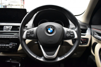 BMW X1 Xdrive18d Xﾗｲﾝ LCI後期 ﾌｪｲｽﾘﾌﾄ後ﾓﾃﾞﾙ 4WD ｱﾄﾞﾊﾞﾝｽﾄﾞｱｸﾃｨﾌﾞｾｰﾌﾃｨ&ﾊｲﾗｲﾝ&ｺﾝﾌｫｰﾄP ACC ﾋｰﾀｰ付電動白革 LEDﾍｯﾄﾞﾗｲﾄ 18AW 車線逸脱&歩行者警告 衝突軽減B ﾀｯﾁﾊﾟﾈﾙﾅﾋﾞ Bｶﾒﾗ 電動Rｹﾞｰﾄ 2年保証