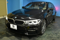 BMW 5シリーズ 530e Mｽﾎﾟｰﾂ iﾊﾟﾌｫｰﾏﾝｽ PHEV 1ｵｰﾅｰ ｺﾝﾌｫｰﾄ＆ﾊｲﾗｲﾝP 全席ﾋｰﾀｰ付白革 HUD ｼﾞｪｽﾁｬｰｺﾝﾄﾛｰﾙ付ﾀｯﾁﾊﾟﾈﾙﾅﾋﾞ4ｿﾞｰﾝAC 全周囲ｶﾒﾗ ﾌﾙｾｸﾞTV LEDﾍｯﾄﾞﾗｲﾄ 液晶ﾒｰﾀｰ ACC LCW ﾊﾟｰｷﾝｸﾞｱｼｽﾄ 電動ﾄﾗﾝｸ 2年保証