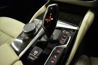 BMW 5シリーズ 530e Mｽﾎﾟｰﾂ iﾊﾟﾌｫｰﾏﾝｽ PHEV 1ｵｰﾅｰ ｺﾝﾌｫｰﾄ＆ﾊｲﾗｲﾝP 全席ﾋｰﾀｰ付白革 HUD ｼﾞｪｽﾁｬｰｺﾝﾄﾛｰﾙ付ﾀｯﾁﾊﾟﾈﾙﾅﾋﾞ4ｿﾞｰﾝAC 全周囲ｶﾒﾗ ﾌﾙｾｸﾞTV LEDﾍｯﾄﾞﾗｲﾄ 液晶ﾒｰﾀｰ ACC LCW ﾊﾟｰｷﾝｸﾞｱｼｽﾄ 電動ﾄﾗﾝｸ 2年保証