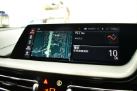 BMW 1シリーズ M135i xDrive 4WD ﾃﾞﾋﾞｭｰP ﾋｰﾀｰ付ﾌﾞﾗｯｸﾚｻﾞｰMｽﾎﾟｰﾂｼｰﾄ 可変ｻｽ Mｼｰﾄﾍﾞﾙﾄ ｱﾀﾞﾌﾟﾃｨﾌﾞLEDﾍｯﾄﾞﾗｲﾄ HUD Mｽﾎﾟｰﾂﾌﾞﾚｰｷ 追従ACC BMWﾗｲﾌﾞｺｯｸﾋﾟｯﾄ ﾀｯﾁﾊﾟﾈﾙﾅﾋﾞ Bｶﾒﾗ ｱｯﾌﾟﾙｶｰﾌﾟﾚｲ 電動ﾄﾗﾝｸ 2年保証