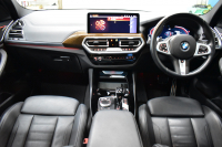 BMW X3 Xﾄﾞﾗｲﾌﾞ20d Mｽﾎﾟｰﾂ LCI後期 変更後ﾃﾞｻﾞｲﾝLEDﾍｯﾄﾞﾗｲﾄ&ﾃｰﾙ ﾊﾟﾉﾗﾏｻﾝﾙｰﾌ ﾗｲﾌﾞｺｯｸﾋﾟｯﾄ ACC 全席ﾋｰﾀｰ付黒革 LCW ｼﾞｪｽﾁｬｰC付ﾀｯﾁﾊﾟﾈﾙﾅﾋﾞTV 全周囲ｶﾒﾗ 電動Rｹﾞｰﾄ ﾜｲﾔﾚｽ充電 20AW 2年保証