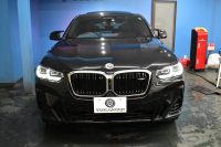 BMW X4 M40i LCI後期 1ｵｰﾅｰ ｾﾚｸﾄP 変更後ﾃﾞｻﾞｲﾝLEDﾍｯﾄﾞﾗｲﾄ&ﾃｰﾙ ﾊﾟﾉﾗﾏｻﾝﾙｰﾌ ﾗｲﾌﾞｺｸﾋﾟｯﾄ 可変Mｻｽ Fﾍﾞﾝﾁﾚｰｼｮﾝ&全席ﾋｰﾀｰ付黒革 ﾊｰﾏﾝｶｰﾄﾞﾝ 21AW 追従ACC HUD ｽﾃｱﾘﾝｸﾞﾋｰﾀｰ ﾀｯﾁﾊﾟﾈﾙﾅﾋﾞ ﾌﾙｾｸﾞ 全周囲ｶﾒﾗ 電動Rｹﾞｰﾄ 2年保証