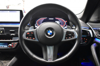 BMW 5シリーズ M550i Xﾄﾞﾗｲﾌﾞ ｱﾙﾃｨﾒｯﾄｴﾃﾞｨｼｮﾝ 55台限定車 4WD ｻﾝﾙｰﾌ ﾚｰｻﾞｰLEDﾍｯﾄﾞﾗｲﾄ ﾗｲﾌﾞｺｯｸﾋﾟｯﾄ ｺﾝﾌｫｰﾄｼｰﾄ 前席ﾏｯｻｰｼﾞ&ﾍﾞﾝﾁﾚｰﾀｰ 全席ﾋｰﾀｰ付黒革 可変Mｻｽ harman/kardon Mｽﾎﾟｰﾂﾌﾞﾚｰｷ ACC HUD 全周囲ｶﾒﾗ ﾌﾙｾｸﾞ 2年保証