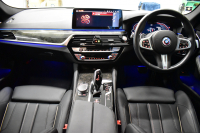 BMW 5シリーズ 530i Mｽﾎﾟｰﾂ LCI後期 高出力ﾓﾃﾞﾙ 全席ﾋｰﾀｰ付黒革 LEDﾍｯﾄﾞﾗｲﾄ 可変ｻｽﾍﾟﾝｼｮﾝ ﾗｲﾌﾞｺｸﾋﾟｯﾄ ACC HUD LCW ﾀｯﾁﾊﾟﾈﾙﾅﾋﾞ全周囲ｶﾒﾗTV 電動ﾄﾗﾝｸ Mｽﾎﾟｰﾂﾌﾞﾚｰｷ  2年保証